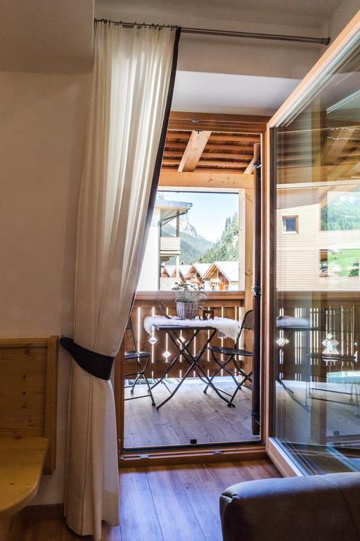 Monti Pallidi B&B Apartments Corvara In Badia Camera foto