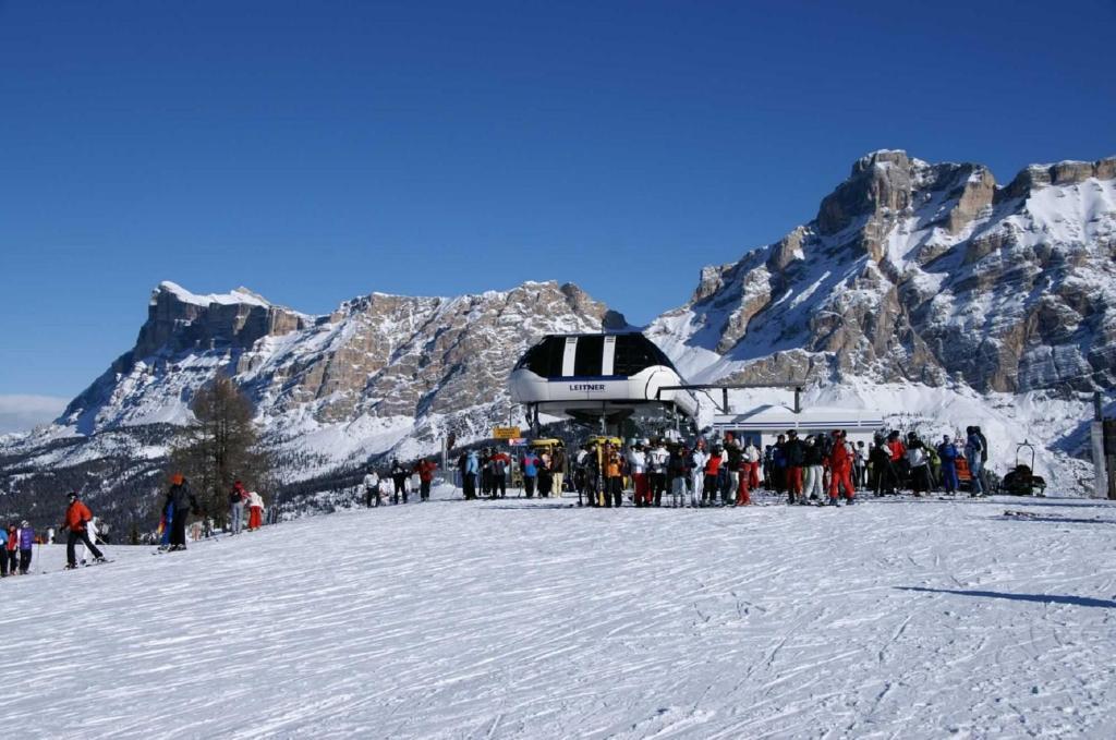 Monti Pallidi B&B Apartments Corvara In Badia Esterno foto