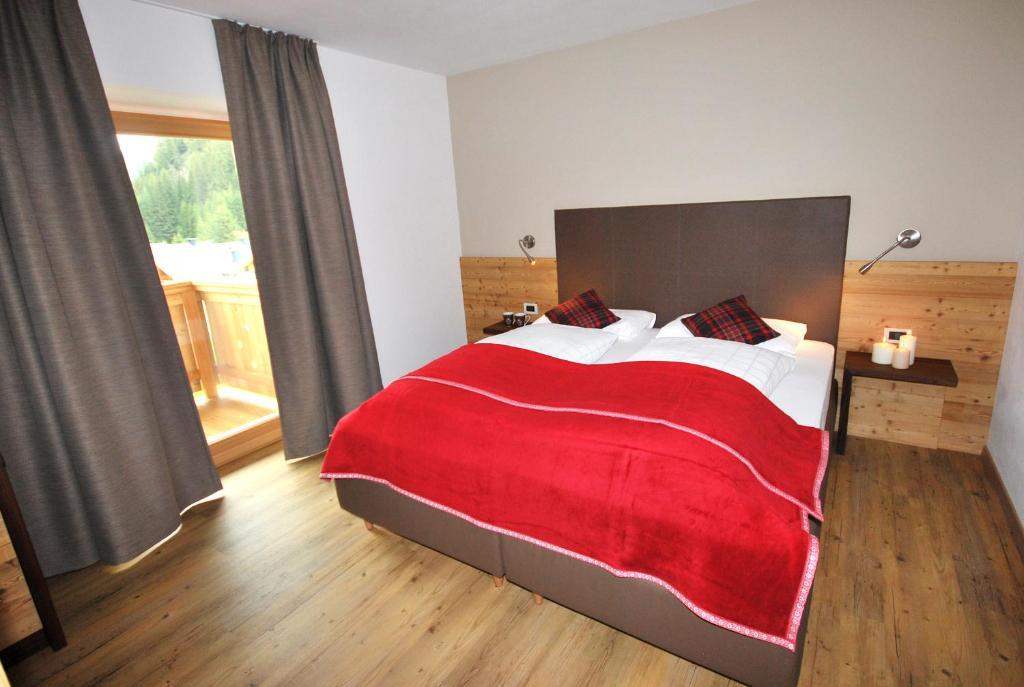 Monti Pallidi B&B Apartments Corvara In Badia Camera foto