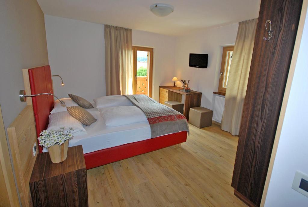 Monti Pallidi B&B Apartments Corvara In Badia Esterno foto