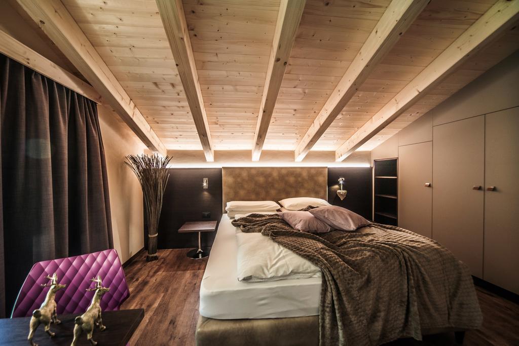 Monti Pallidi B&B Apartments Corvara In Badia Esterno foto