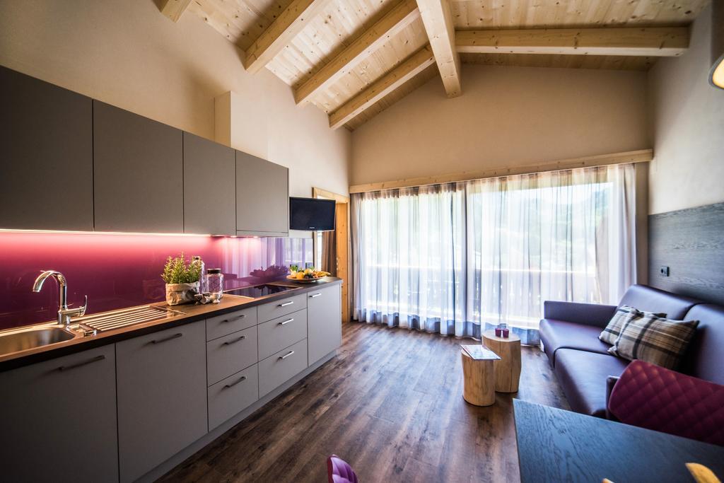 Monti Pallidi B&B Apartments Corvara In Badia Esterno foto