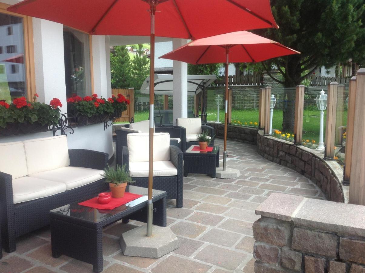 Monti Pallidi B&B Apartments Corvara In Badia Esterno foto